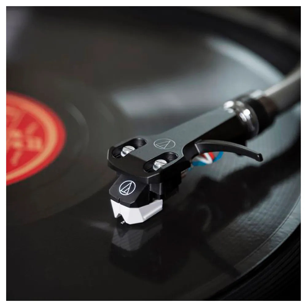 Aguja Cónica reproduciendo un disco de 78 rpm